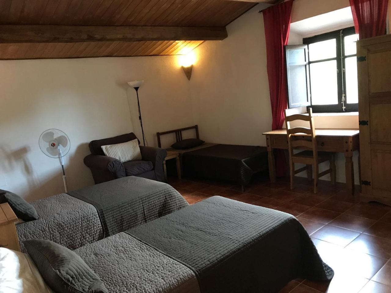 Hotel Mas Pelegri Seriñá Bagian luar foto
